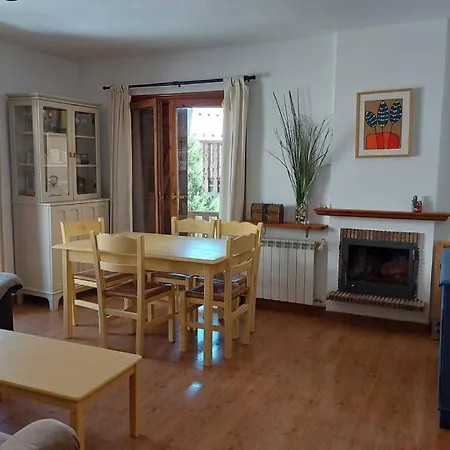Casa Bihotz - Bonito Y Centrico Con Garaje En Sallent Lägenhet