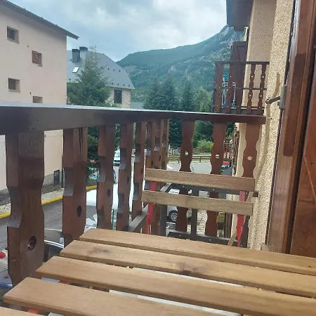 Apartment Casa Bihotz - Bonito Y Centrico Con Garaje En Sallent Sallent De Gallego